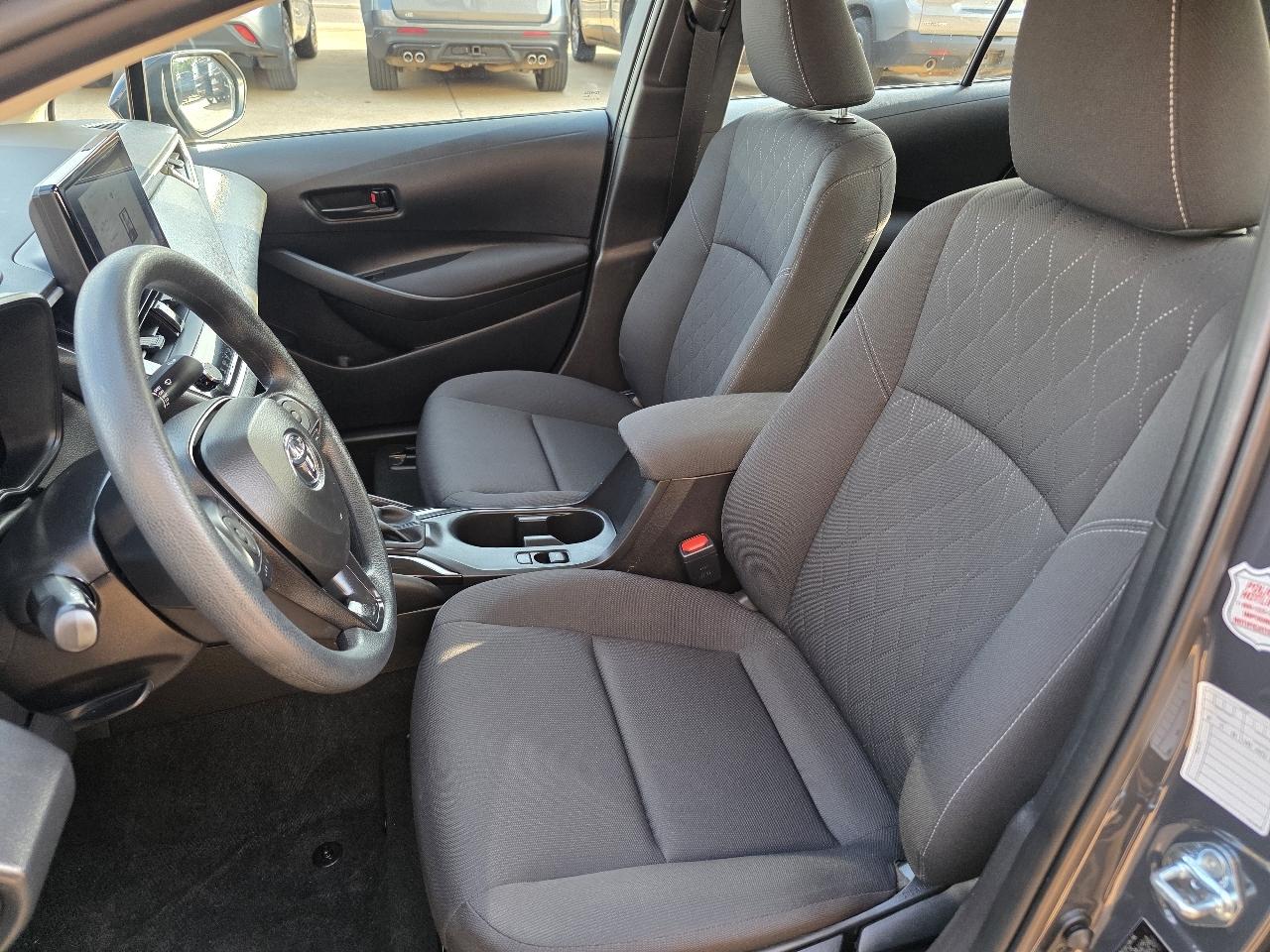 Toyota Corolla LE CVT (Natl) 2026