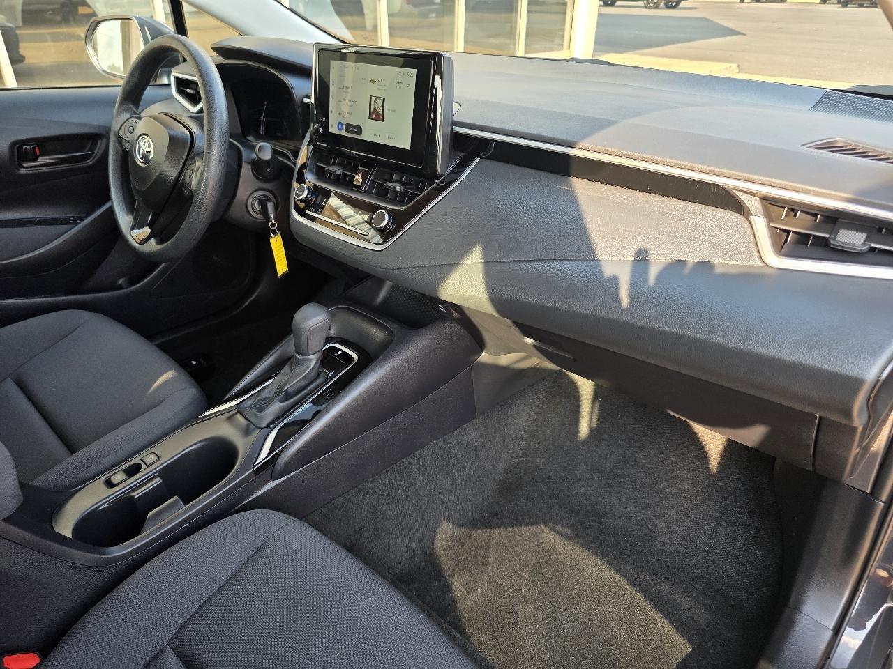 Toyota Corolla LE CVT (Natl) 2026