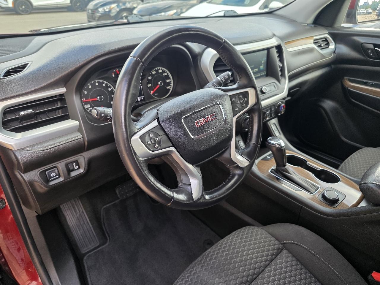 GMC Acadia FWD 4dr SLE w/SLE-2 2017