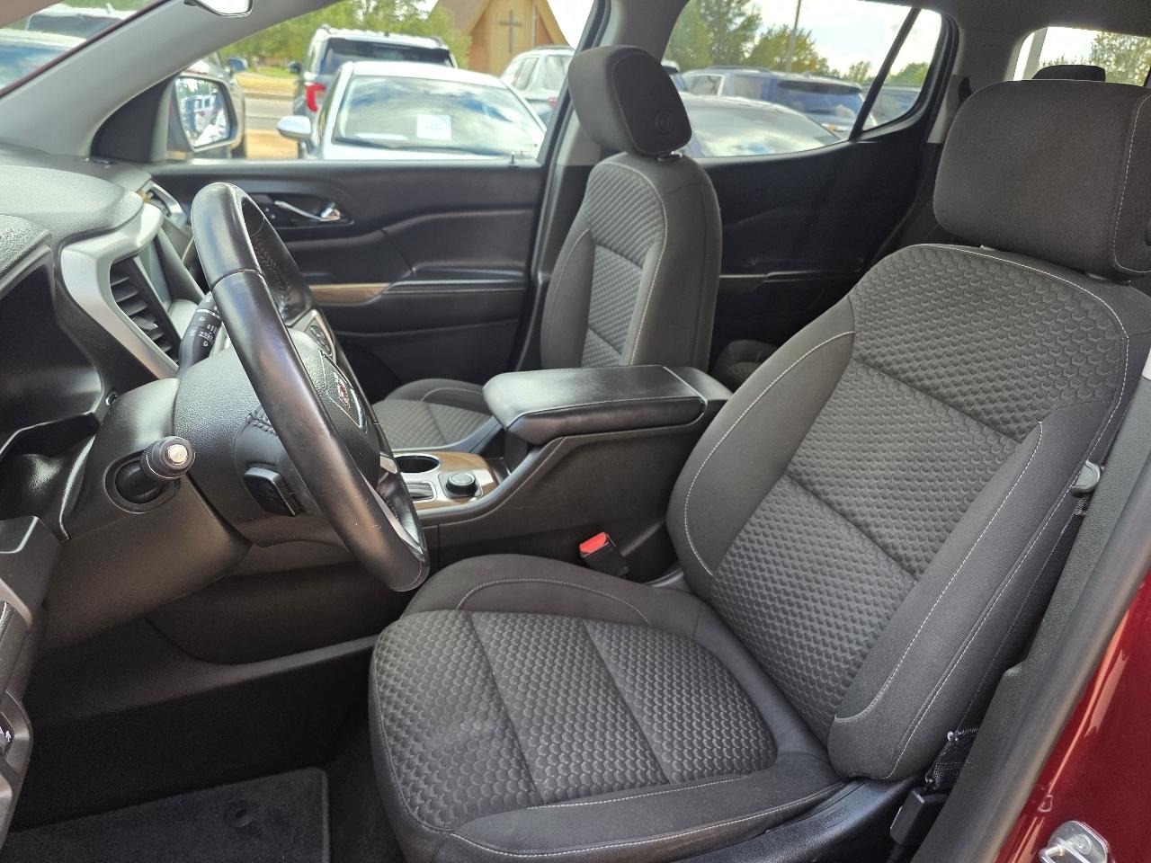GMC Acadia FWD 4dr SLE w/SLE-2 2017