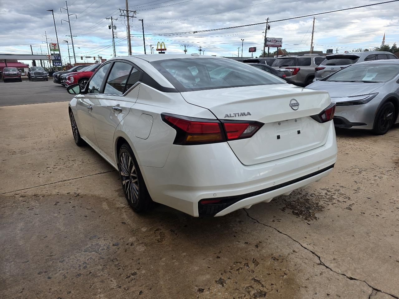 Nissan Altima SV FWD 2025