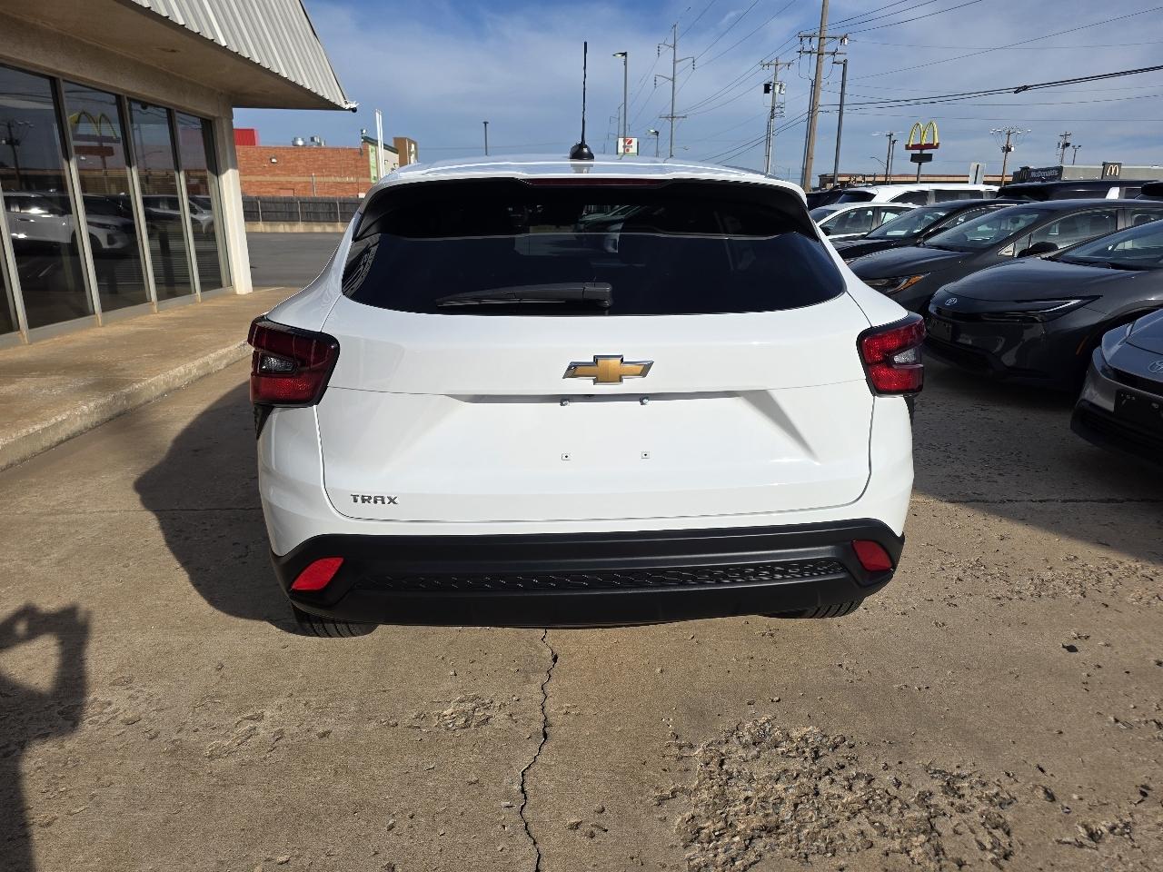 Chevrolet Trax FWD 4dr LS 2026