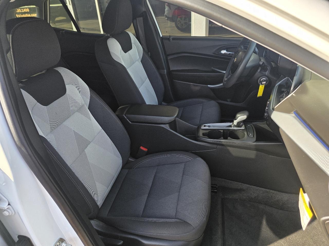 Chevrolet Trax FWD 4dr LS 2026