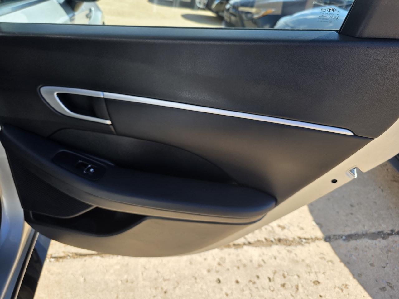 Hyundai Sonata SEL FWD 2025