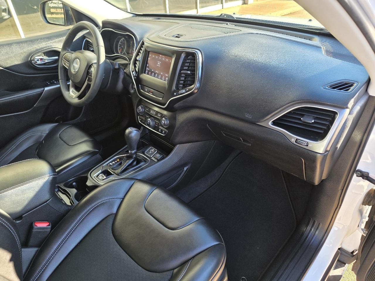Jeep Cherokee Latitude Plus FWD 2020
