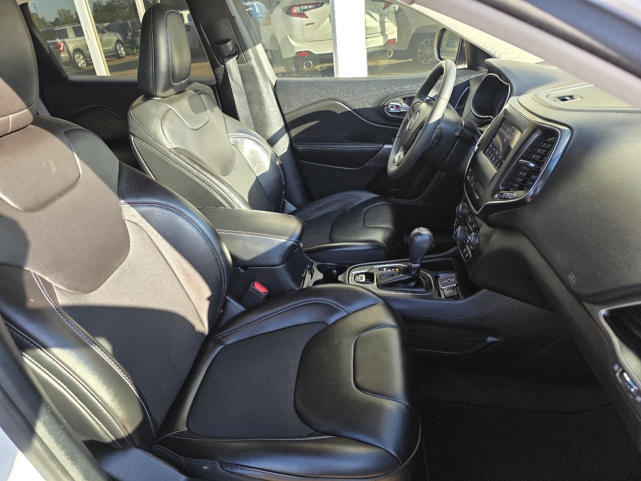 Jeep Cherokee Latitude Plus FWD 2020