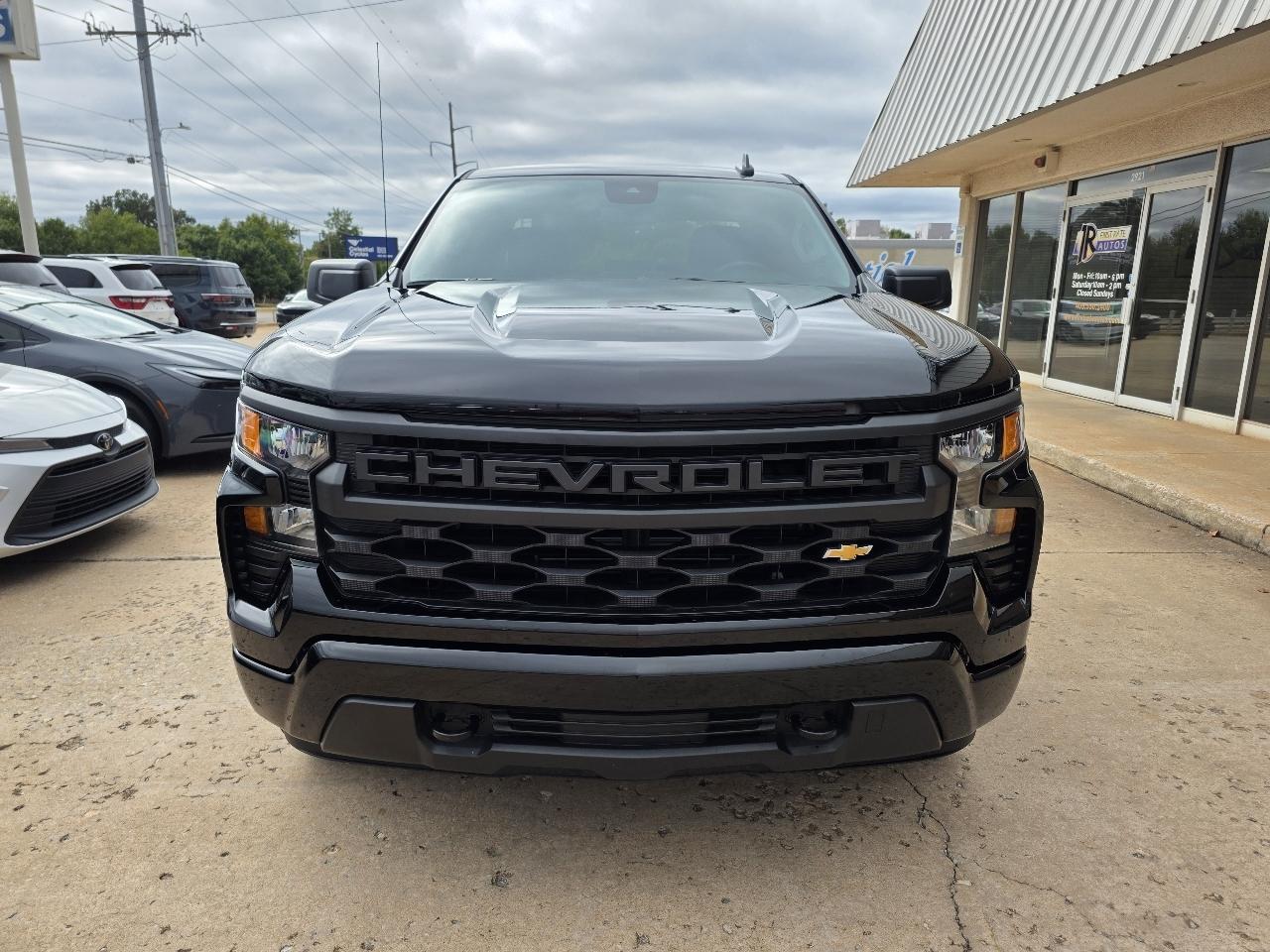 Chevrolet Silverado 1500 2WD Double Cab 147" Custom 2023