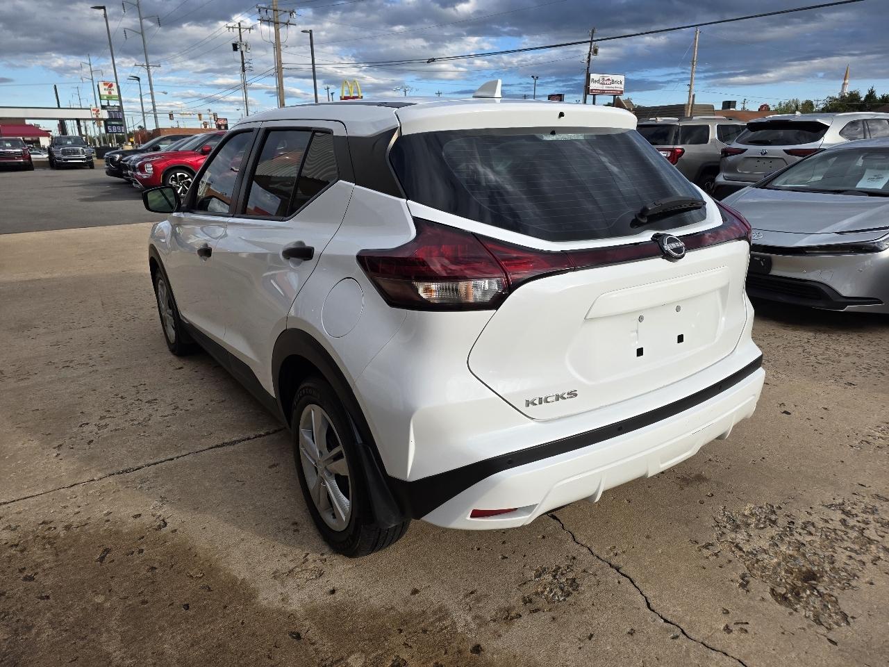 Nissan Kicks S FWD 2024