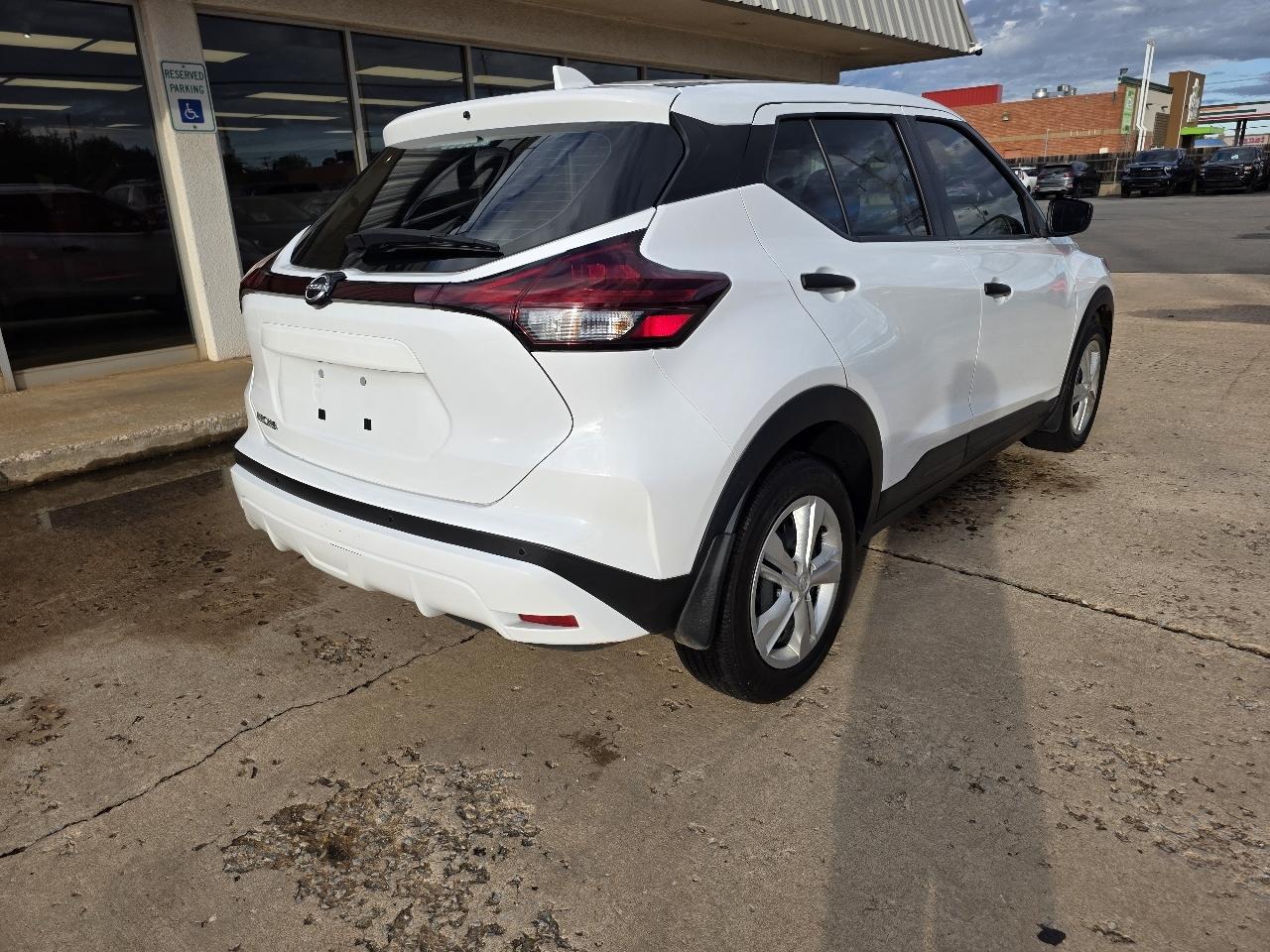 Nissan Kicks S FWD 2024