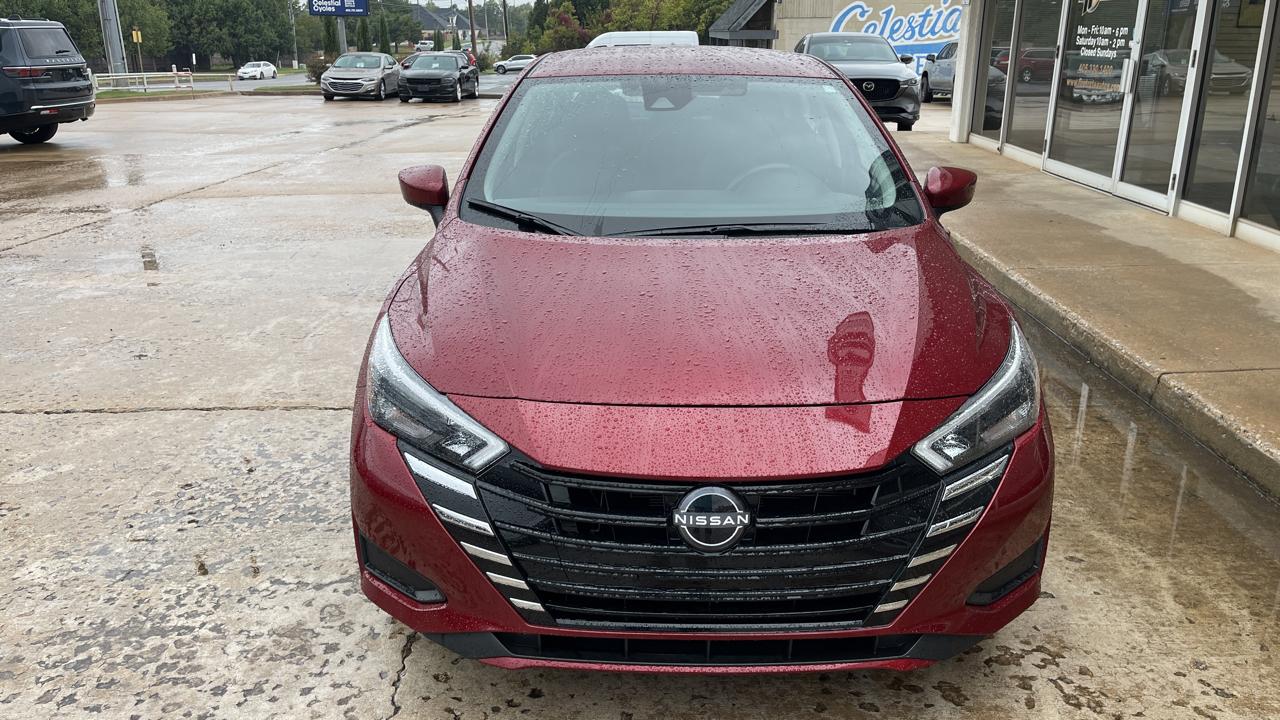 Nissan Versa SV CVT 2025