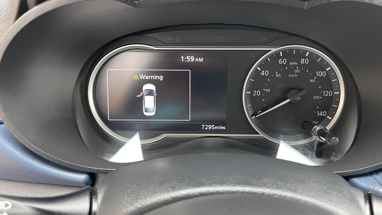 Nissan Versa SV CVT 2025