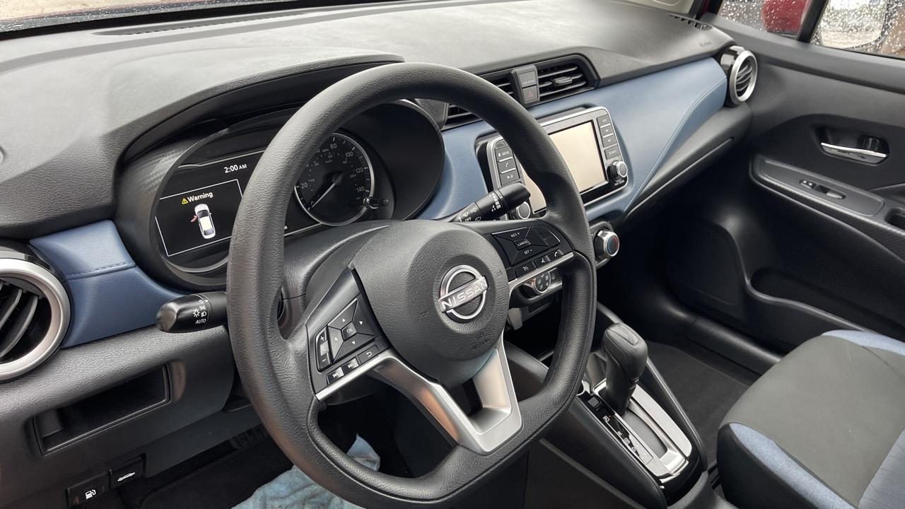 Nissan Versa SV CVT 2025