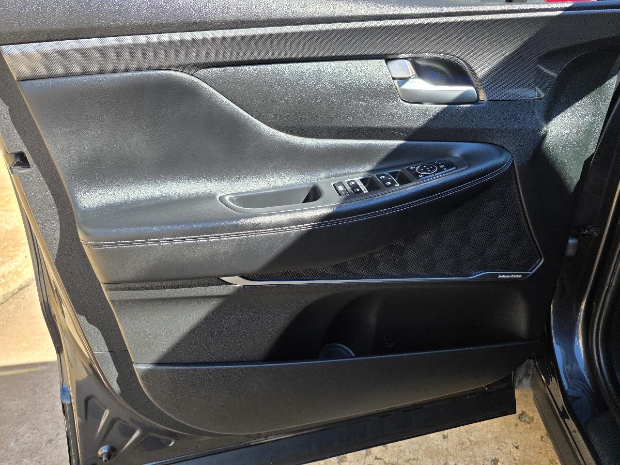 Hyundai Santa Fe SEL FWD 2023
