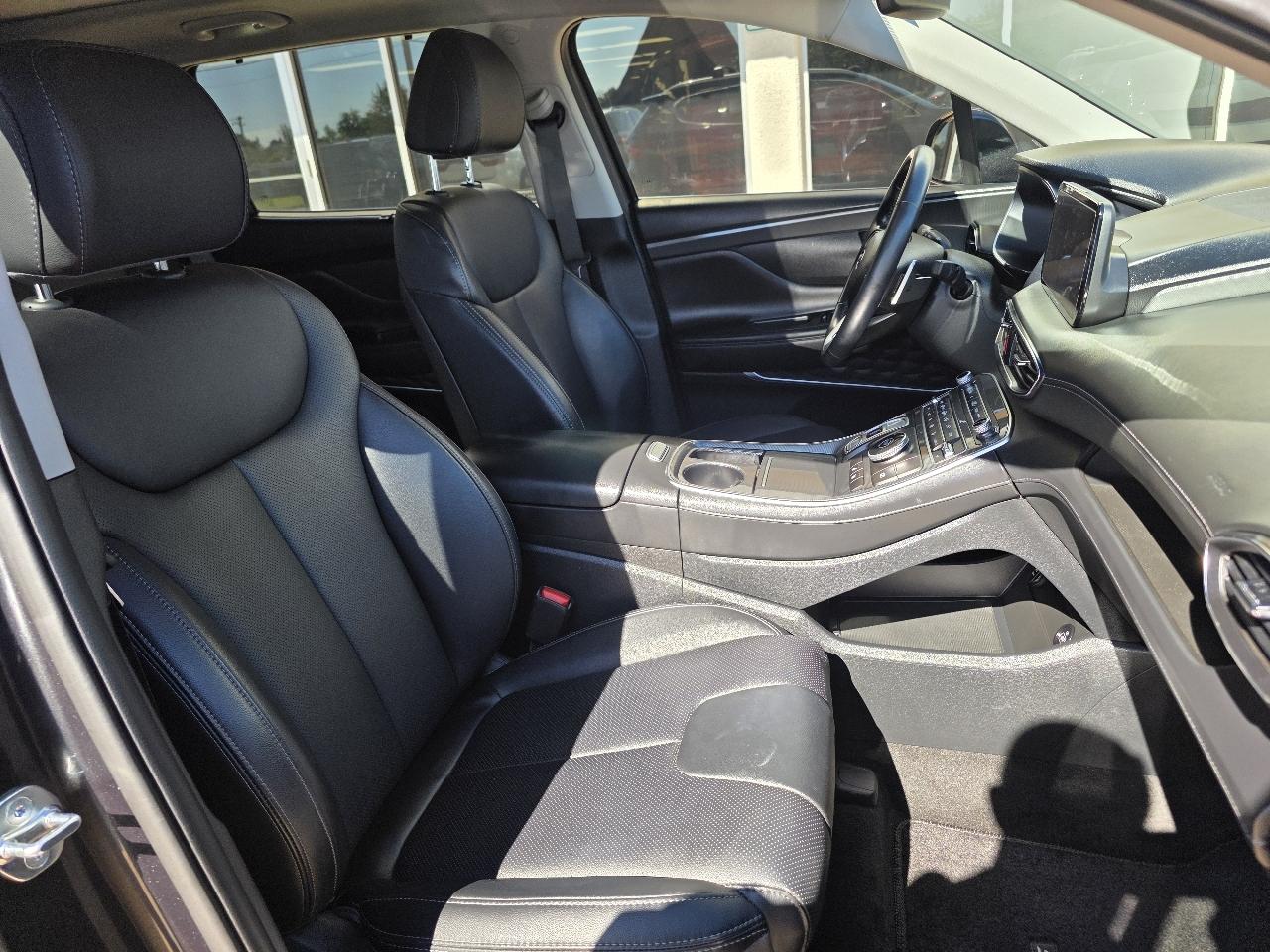 Hyundai Santa Fe SEL FWD 2023