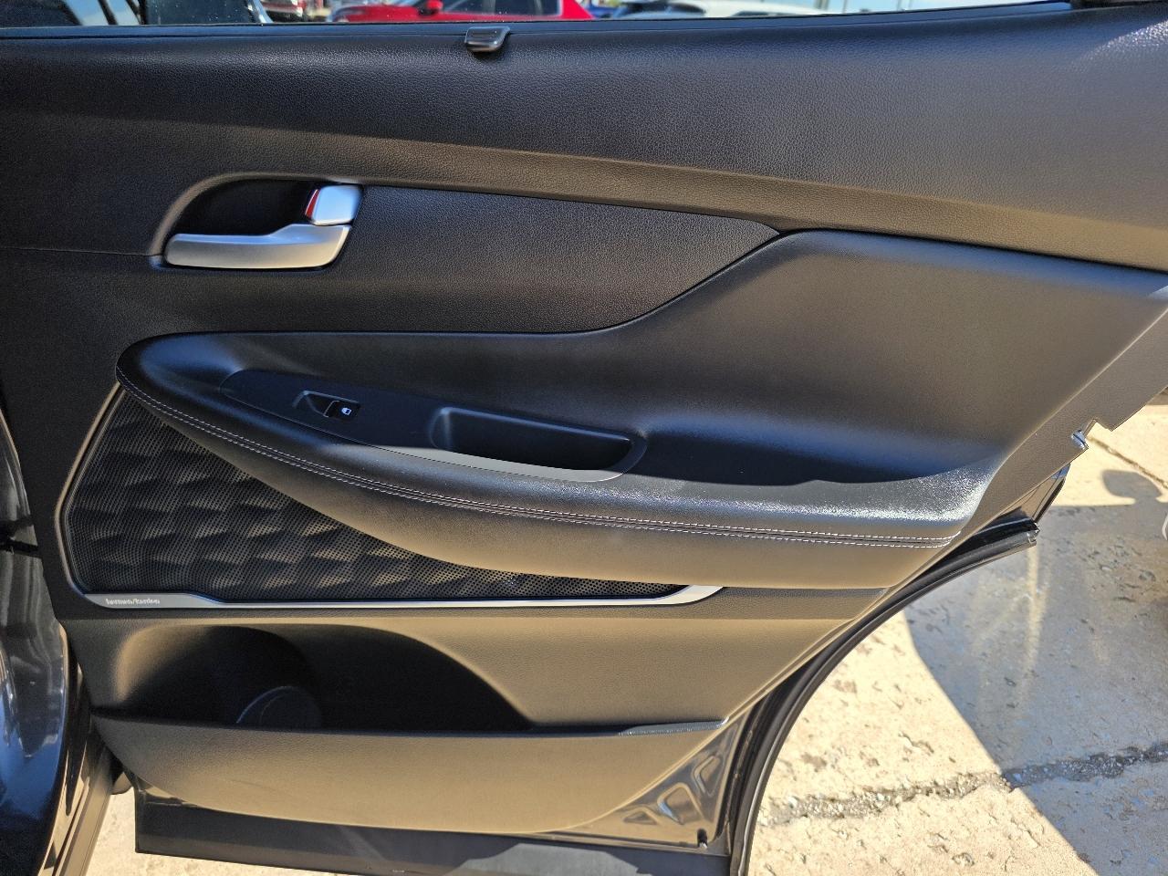 Hyundai Santa Fe SEL FWD 2023