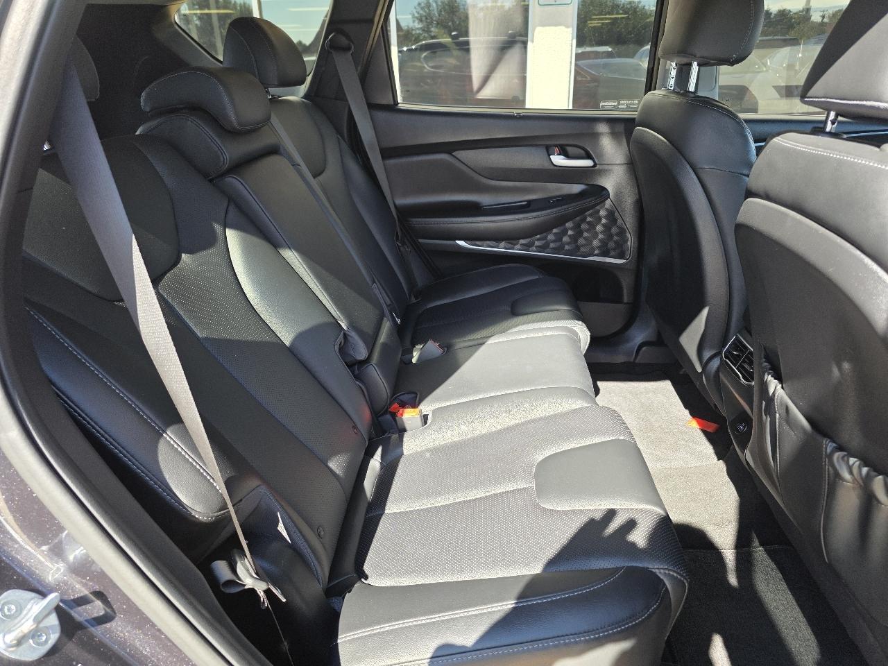 Hyundai Santa Fe SEL FWD 2023