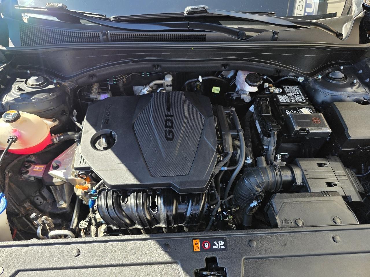 Hyundai Santa Fe SEL FWD 2023