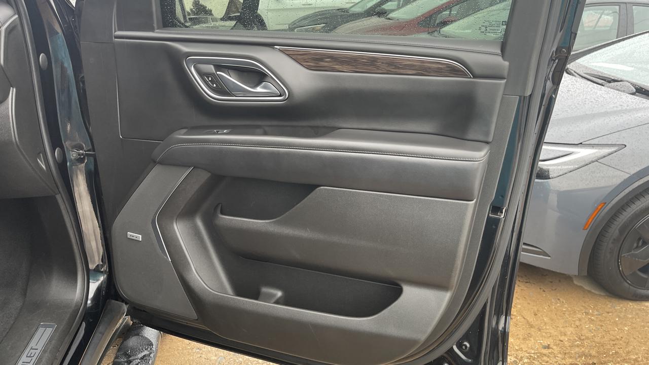 Chevrolet Tahoe 4WD 4dr Z71 2021