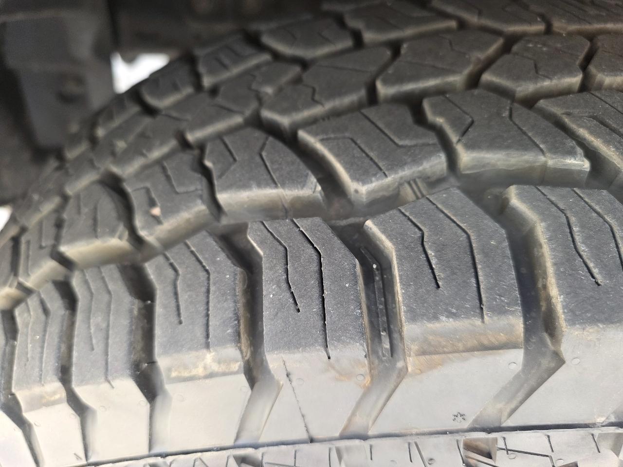 RAM 1500 Big Horn 4x4 Crew Cab 5'7" Box 2025