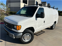 2003 Ford Econoline 