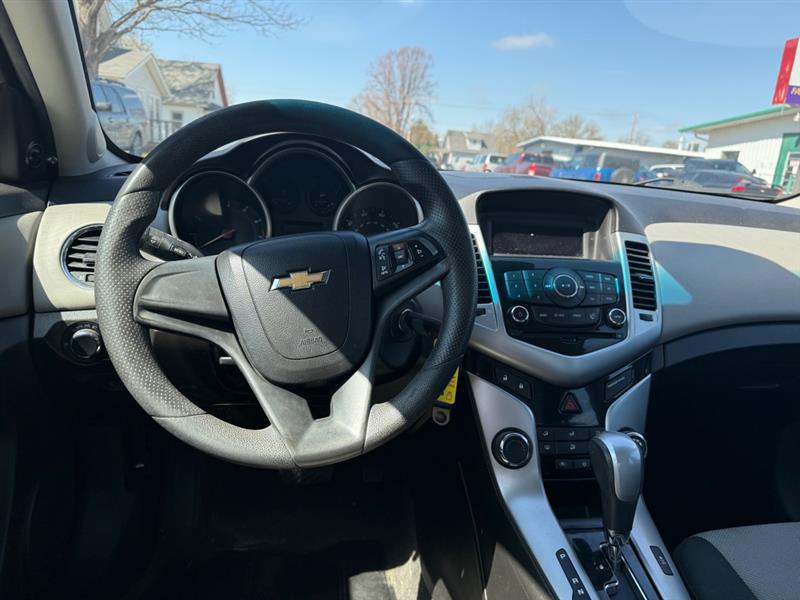 Chevrolet Cruze 2LS 2011 Chevrolet Cruze 2LS 2011