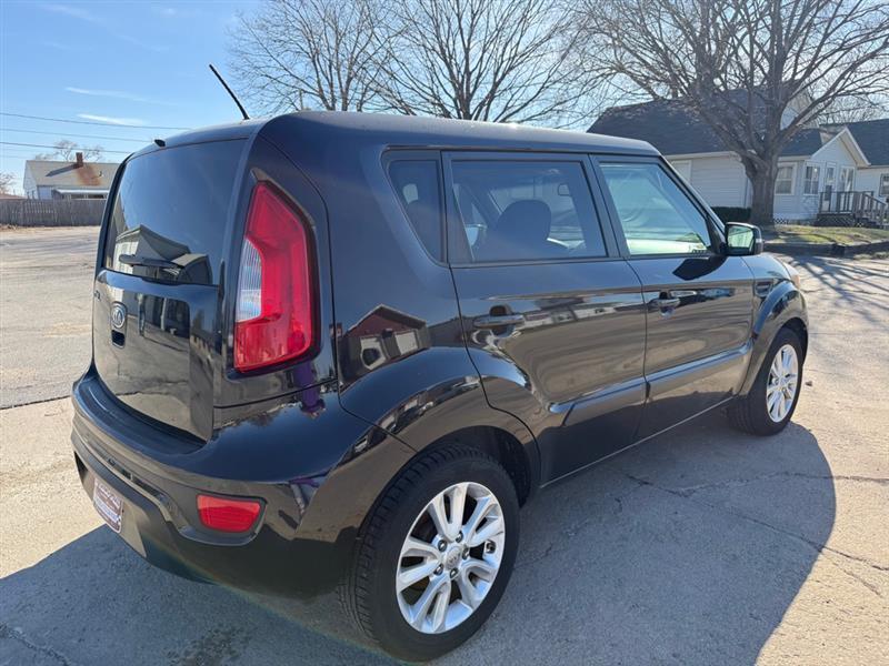 Kia Soul + 2012