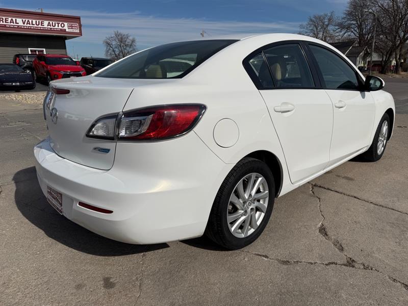 Mazda MAZDA3 i Touring 4-door 2012