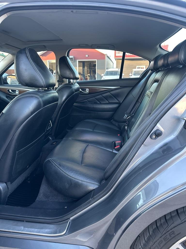 Infiniti Q50 Premium AWD 2014