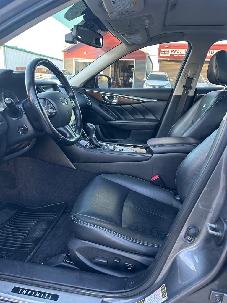 Infiniti Q50 Premium AWD 2014