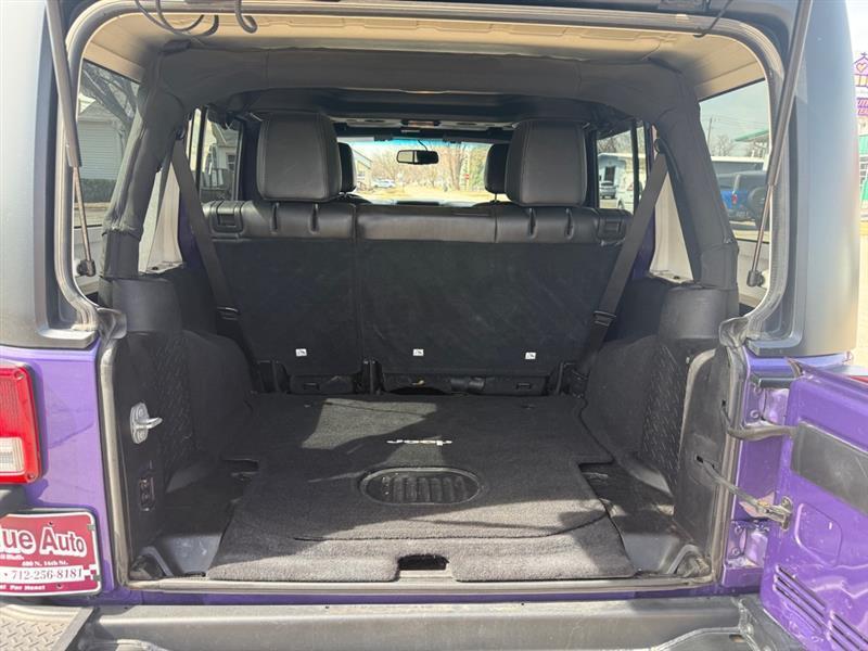 Jeep Wrangler Unlimited Sahara 4WD 2016