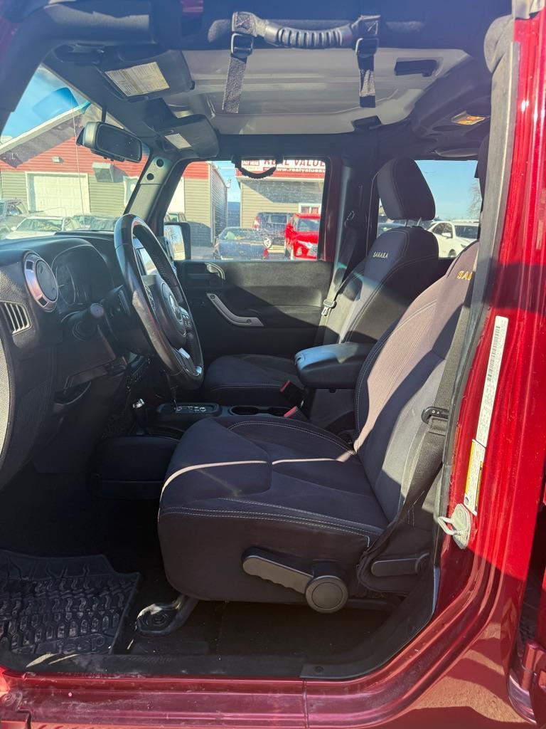 Jeep Wrangler Unlimited Sahara 4WD 2013