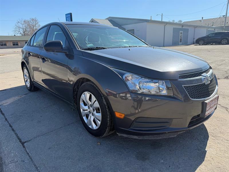 Chevrolet Cruze LS Manual 2014