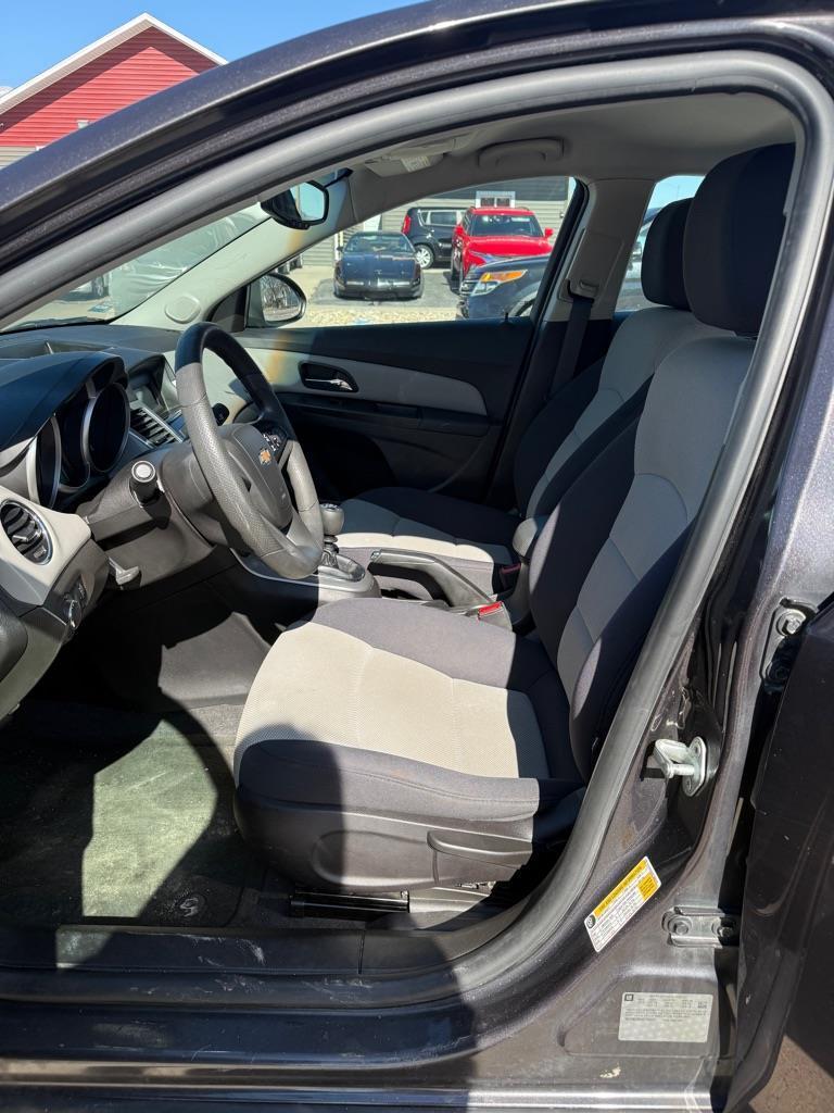 Chevrolet Cruze LS Manual 2014