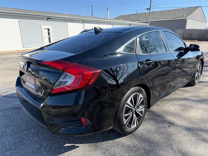 Honda Civic EX-T Sedan CVT 2016
