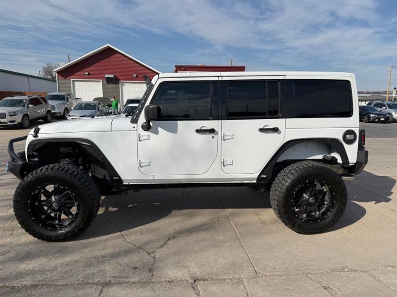 Jeep Wrangler Unlimited Sahara 4WD 2014