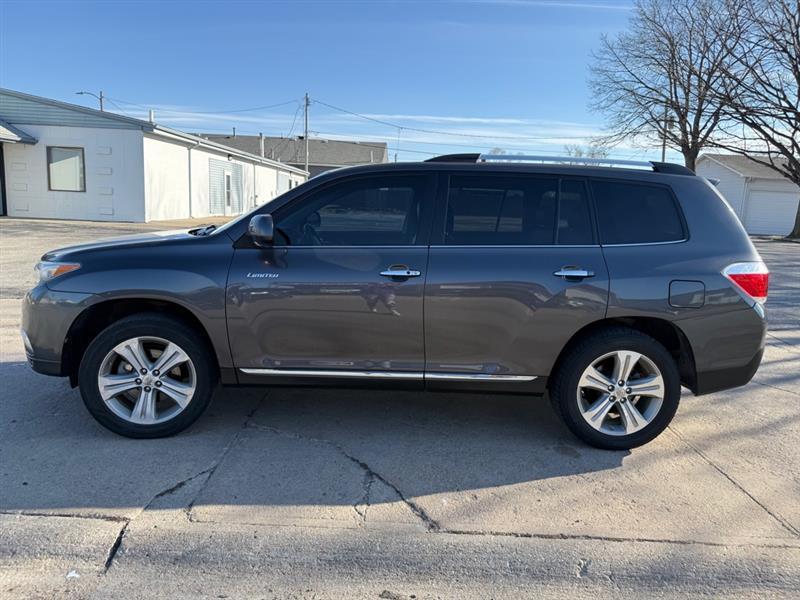 Toyota Highlander Limited 4WD 2013