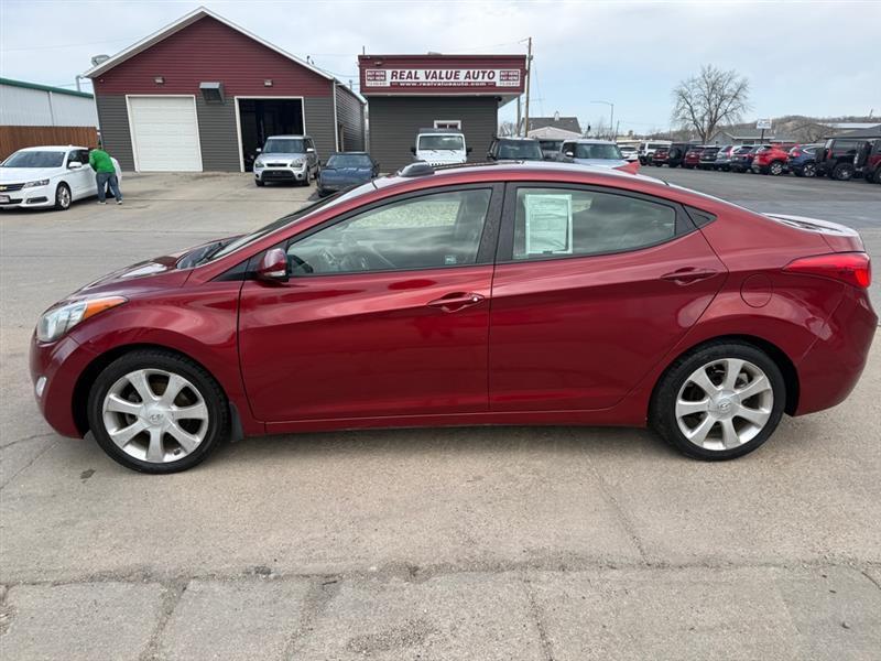 Hyundai Elantra GLS M/T 2013