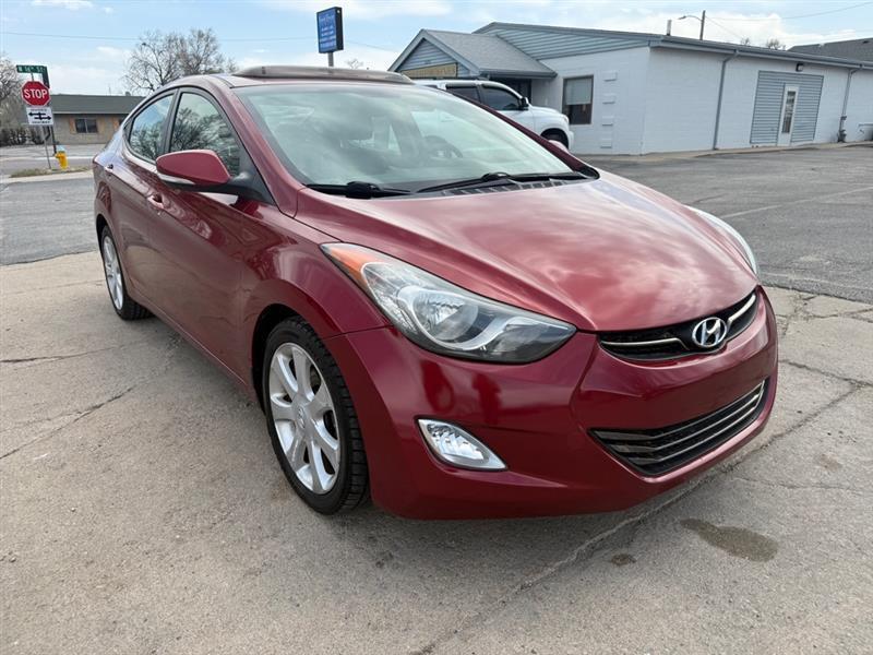 Hyundai Elantra GLS M/T 2013