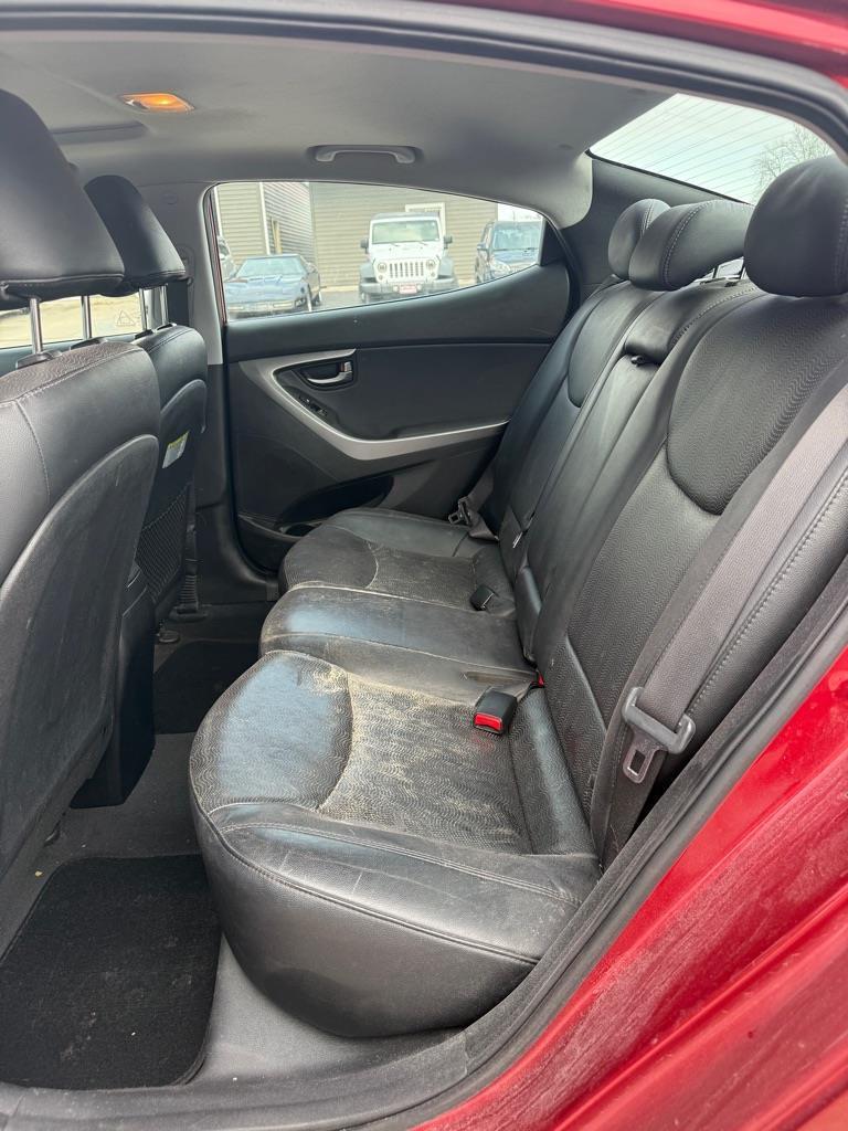 Hyundai Elantra GLS M/T 2013