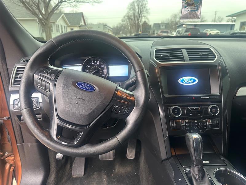 Ford Explorer XLT FWD 2017