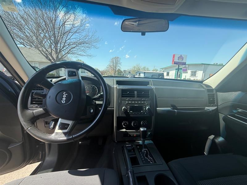 Jeep Liberty Renegade 4WD 2010