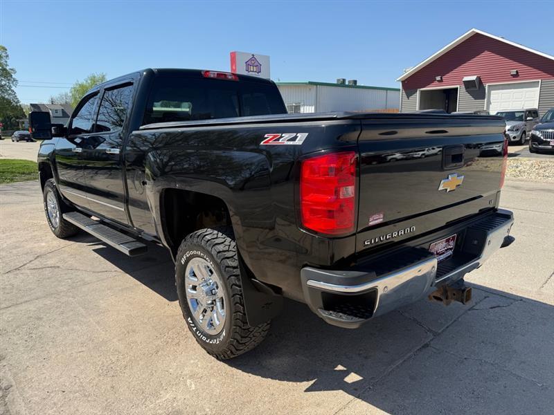 Chevrolet Silverado 2500HD LT Crew Cab 4WD 2015
