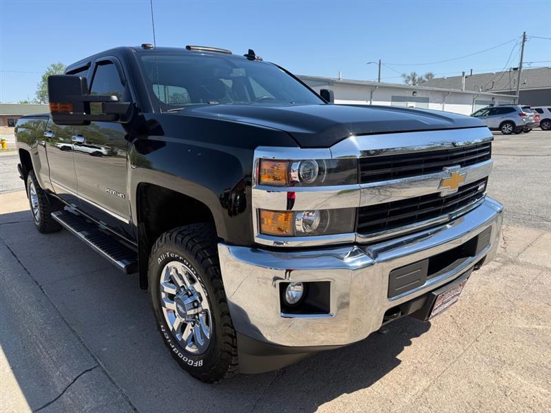 Chevrolet Silverado 2500HD LT Crew Cab 4WD 2015