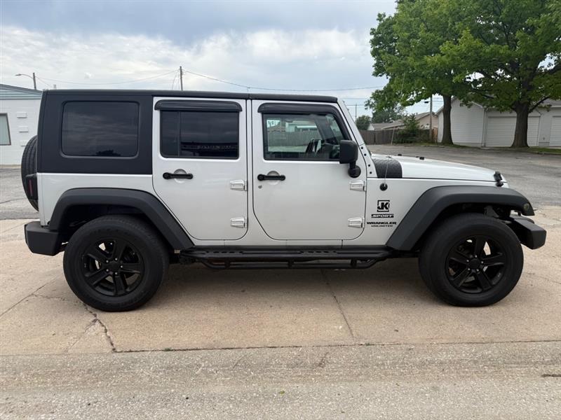 Jeep Wrangler Unlimited Sport 4WD 2010