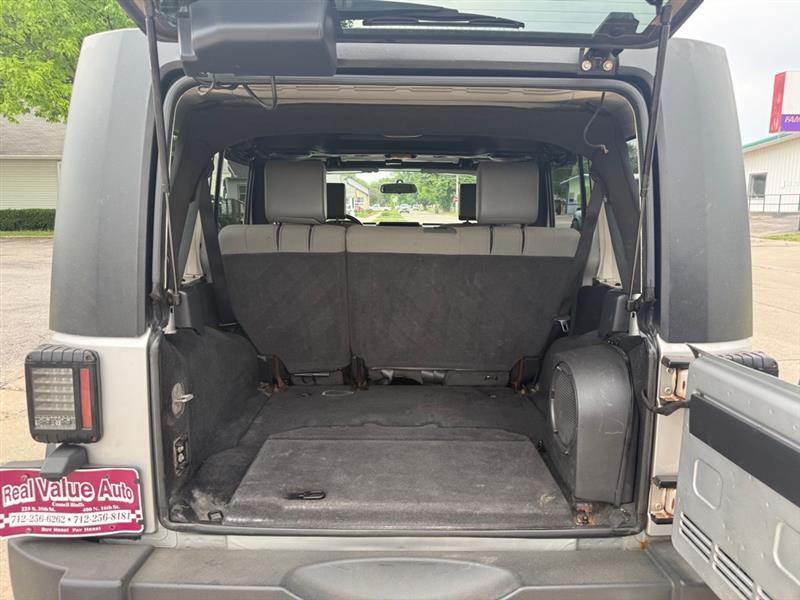 Jeep Wrangler Unlimited Sport 4WD 2010