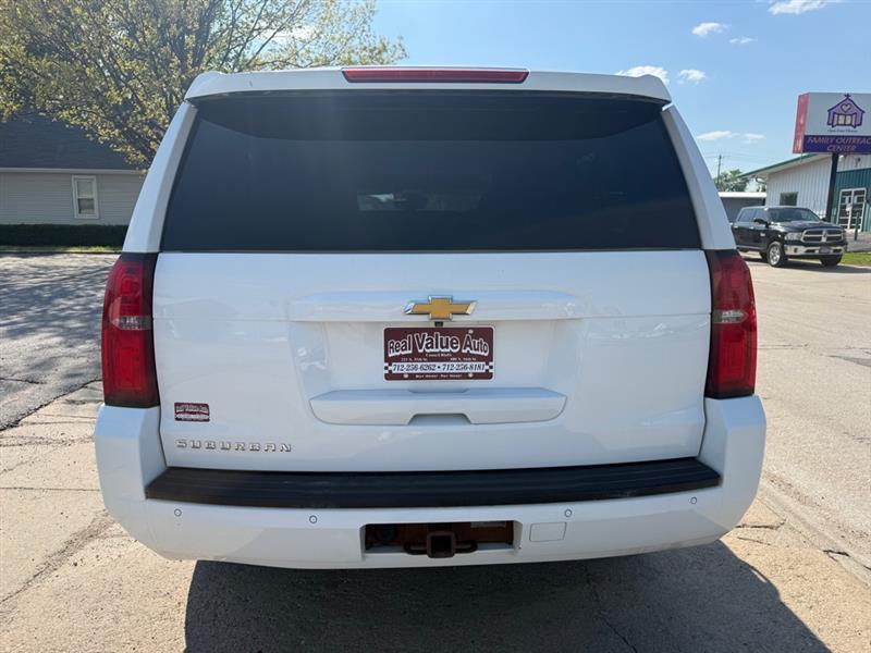 Chevrolet Suburban LT 4WD 2016