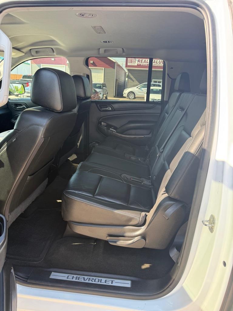 Chevrolet Suburban LT 4WD 2016
