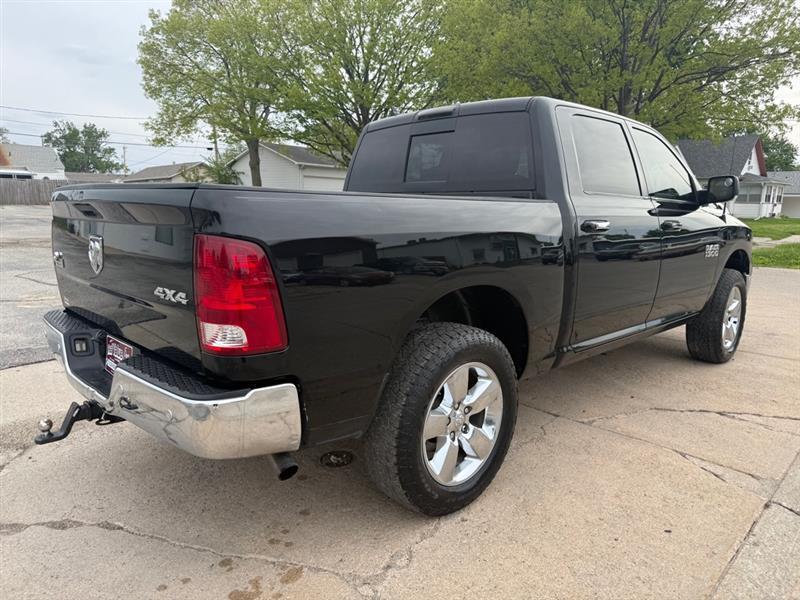 RAM 1500 SLT Crew Cab SWB 4WD 2014