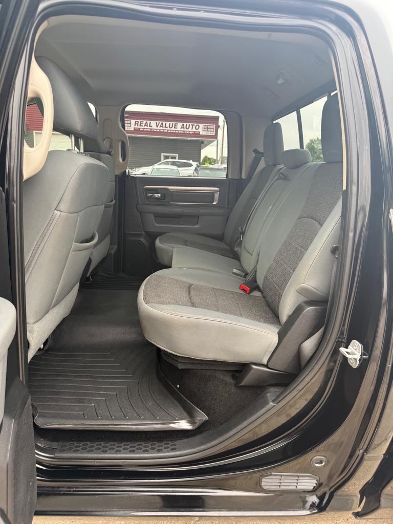 RAM 1500 SLT Crew Cab SWB 4WD 2014