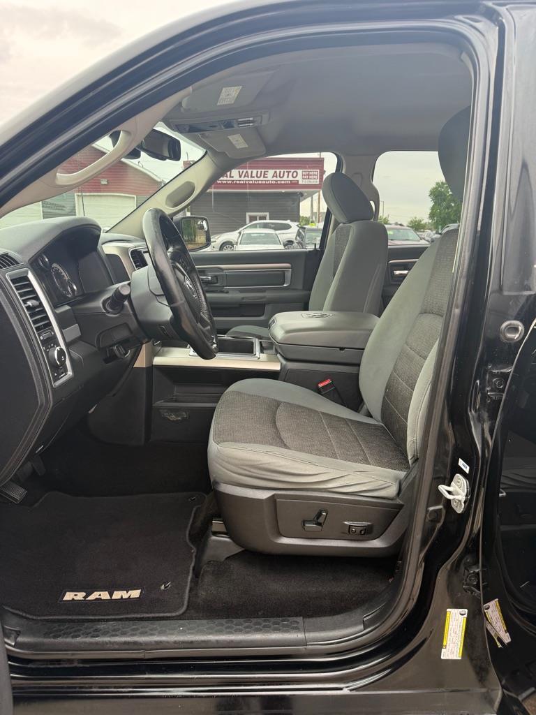 RAM 1500 SLT Crew Cab SWB 4WD 2014